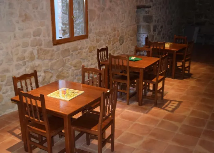 Hotel cerca del colegio: Apartamentos La Muralla